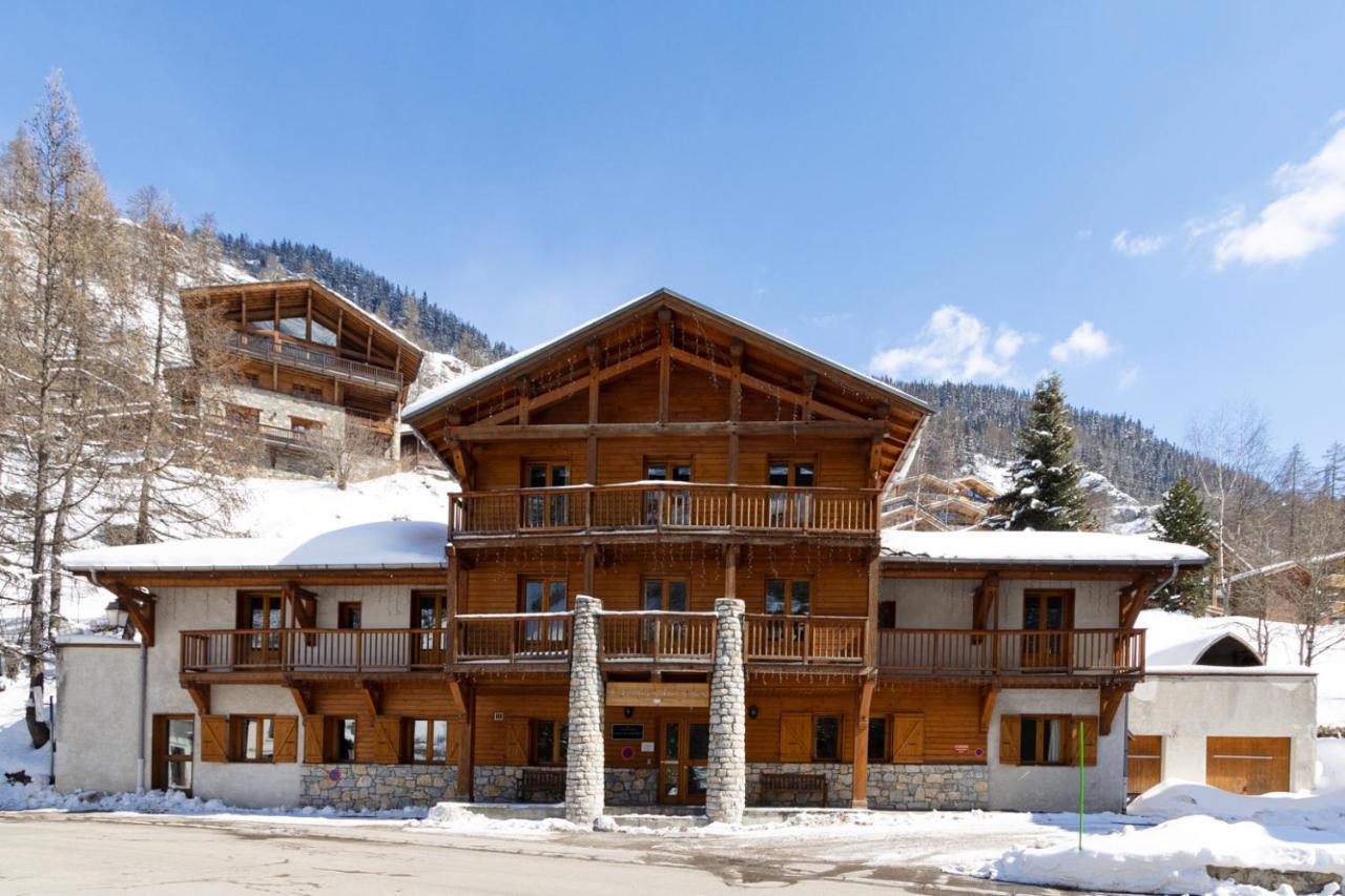 Chalet Coeur Des Brevieres By Chalet Chardons Hotel 3*